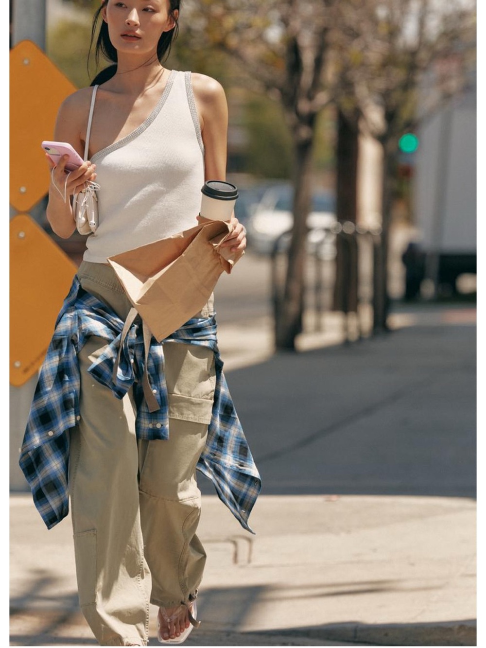 Zara Wide-Leg Cargo Pants in Khaki